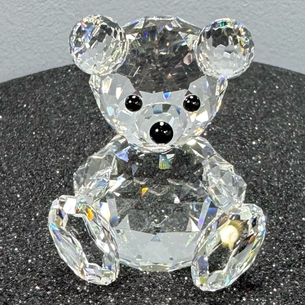 Swarovski  Bear Sitting Figurine